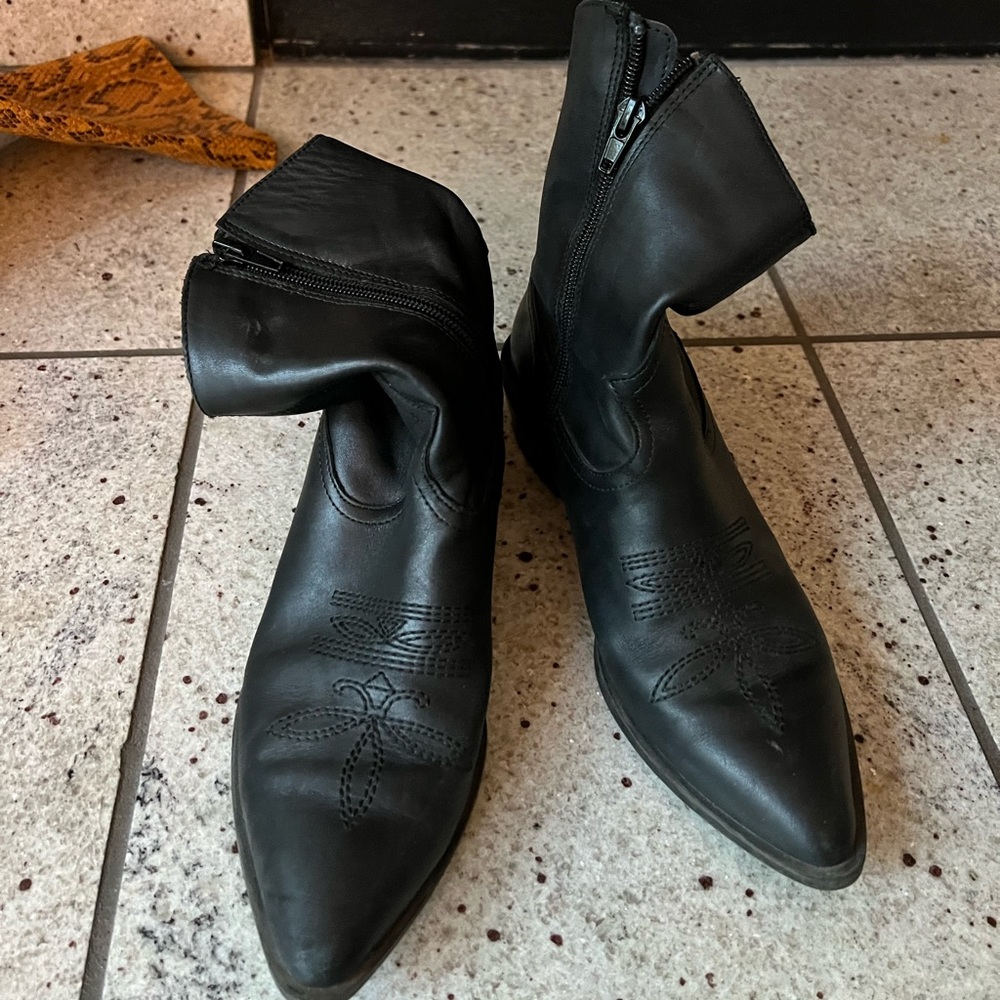 Black boots